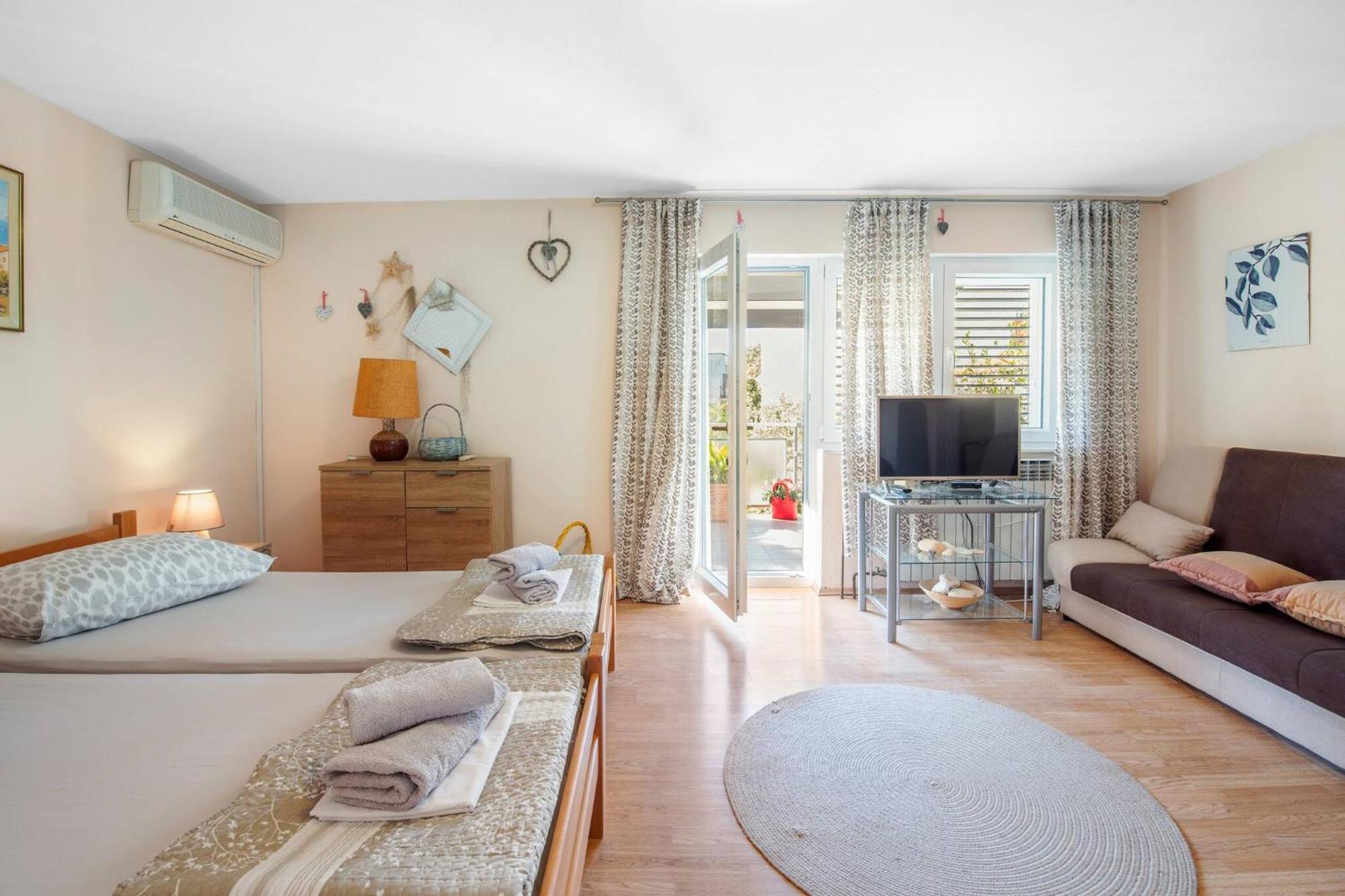 Apartments Nena Бродарица Экстерьер фото